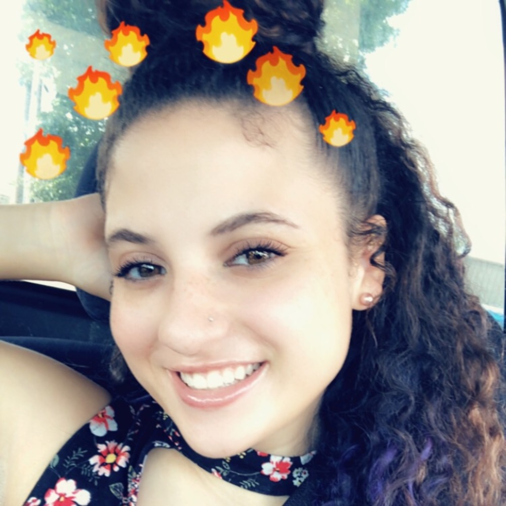 Meet your Posher, Kiana